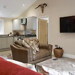 Blenkett Wood Park Aldeamento Turístico *